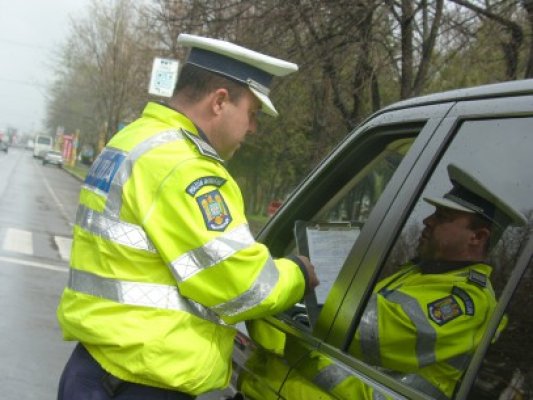 Dosar penal: la volan, fără permis